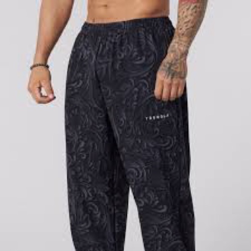 Youngla Black Patterned Sweatpants - image 6